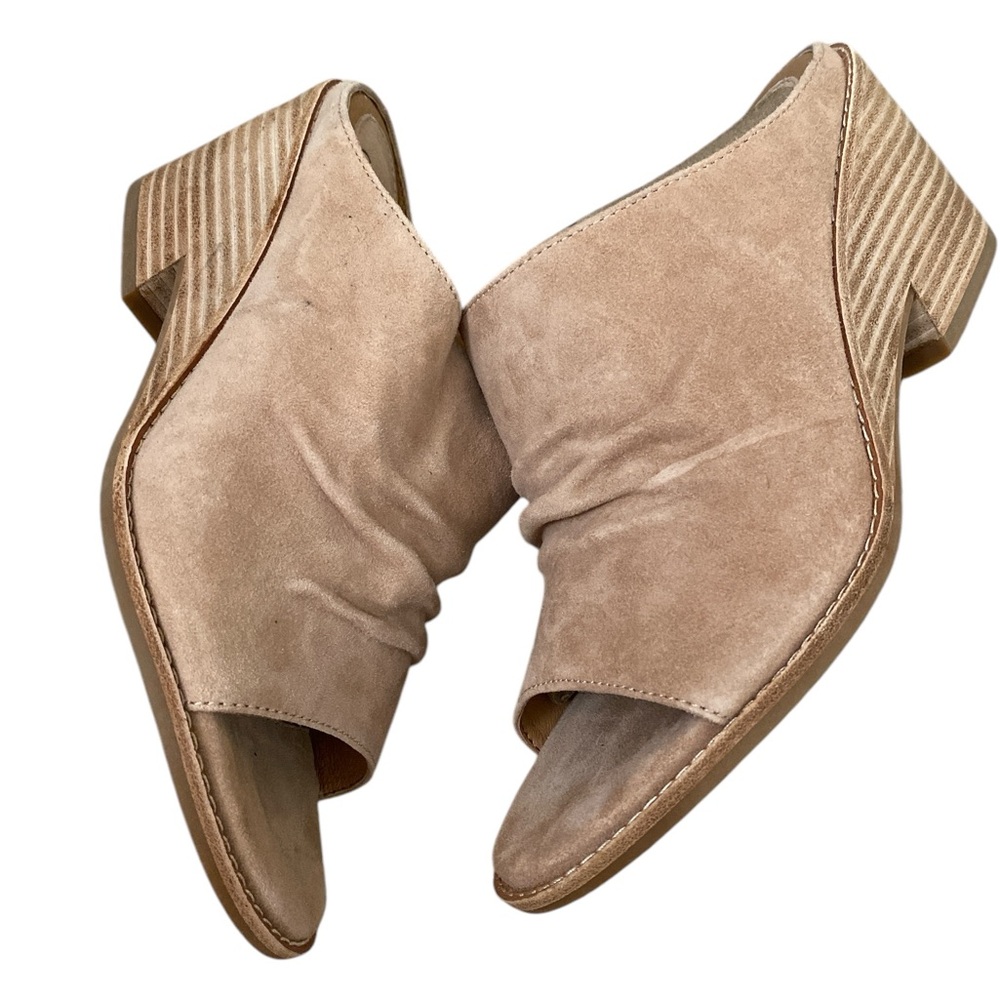 Neutral Tan Suede Split Wedge open toe mules mini… - image 4